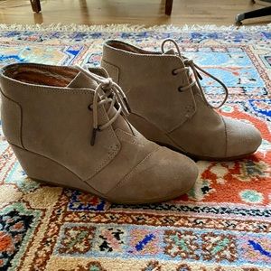 Tom’s Suede Wedge Booties